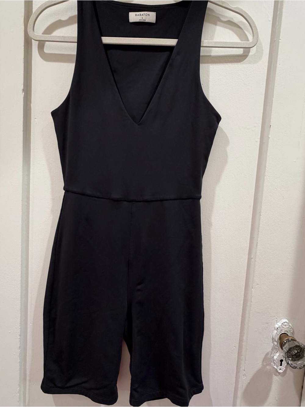 Babaton Black Sleeveless Contour V-Neck Romper
